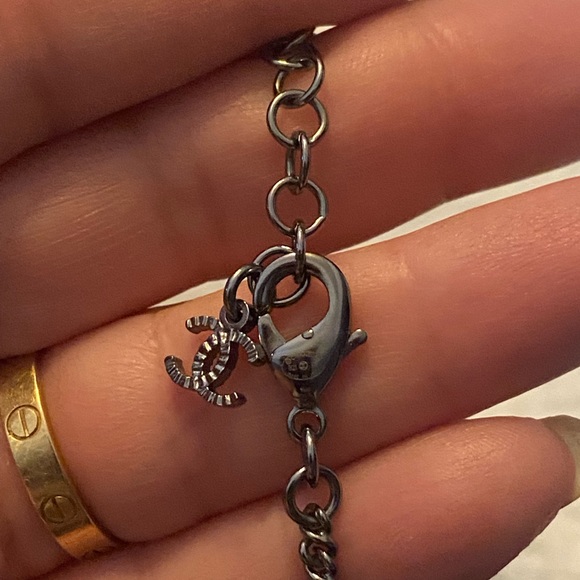 NWT Chanel Silver CC Necklace - Picture 4 of 5